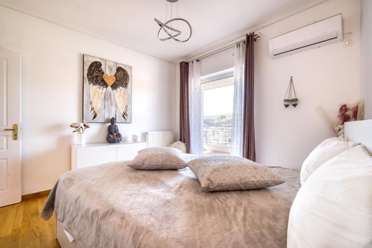 Sea & Mountain Apartment Close To Port And City Lávrion Eksteriør billede