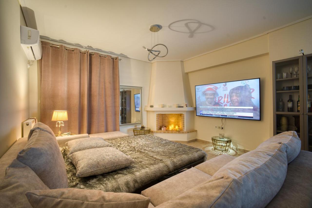 Sea & Mountain Apartment Close To Port And City Lávrion Eksteriør billede