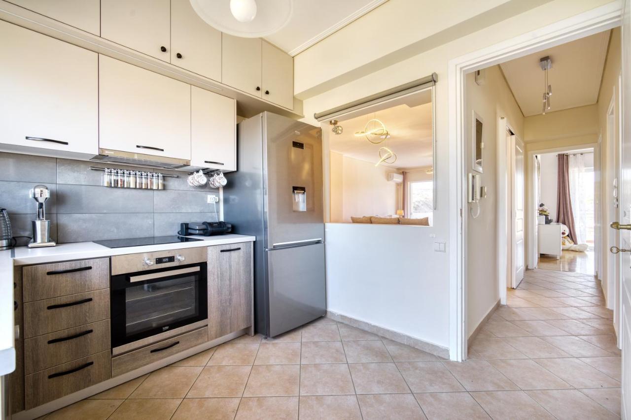 Sea & Mountain Apartment Close To Port And City Lávrion Eksteriør billede