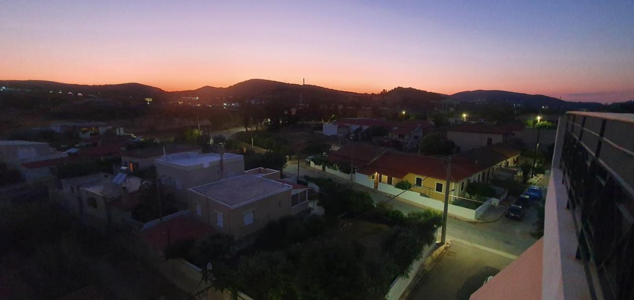 Sea & Mountain Apartment Close To Port And City Lávrion Eksteriør billede