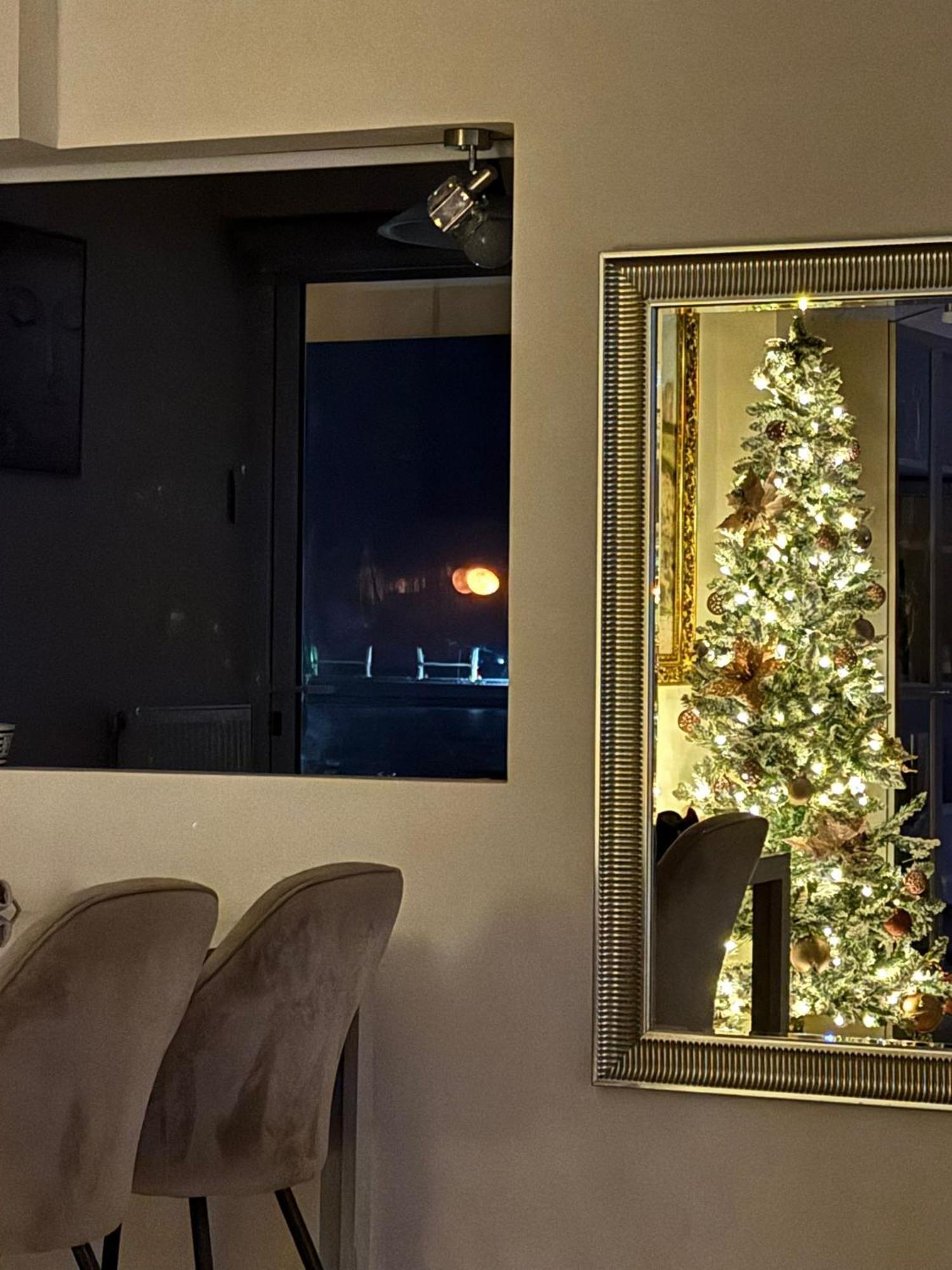 Sea & Mountain Apartment Close To Port And City Lávrion Eksteriør billede